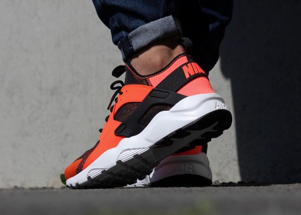 Chaussure Nike Air Huarache Run Ultra Black Total Crimson (4)