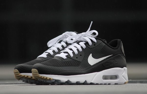 Chaussure Nike Air Max 90 Ultra Essential Black Gum (1)