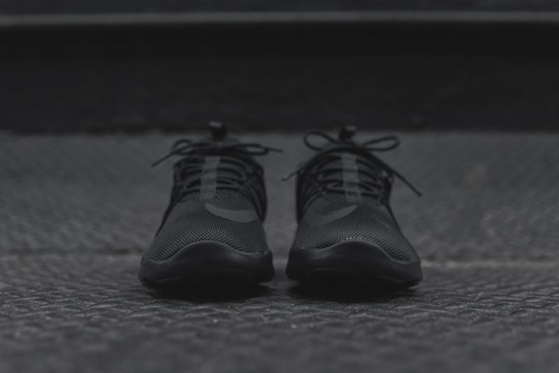 Nike Darwin 2016 Triple Black (Noire)