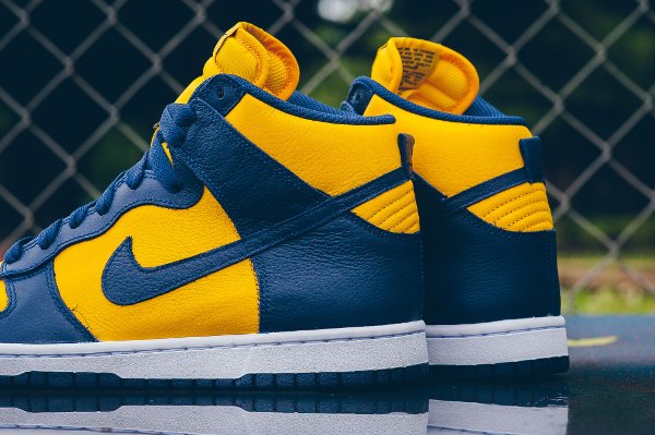 Chaussure Nike Dunk High Retro Michigan (Varsity Maize Midnight Navy) (2)