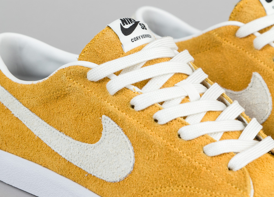 nike sb jaune