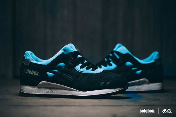 Chaussure Solebox x Asics Gel Lyte 3 Blue Carpenter Bee (2)