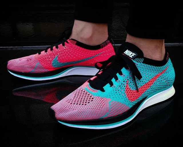 nike flyknit racer hyper punch