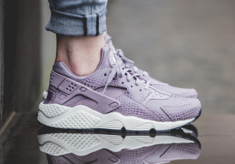 Nike Air Huarache Print Purple Smoke Snake femme