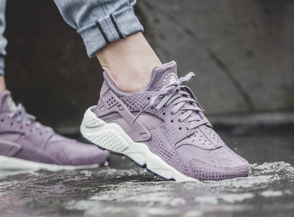 nike huarache mauve