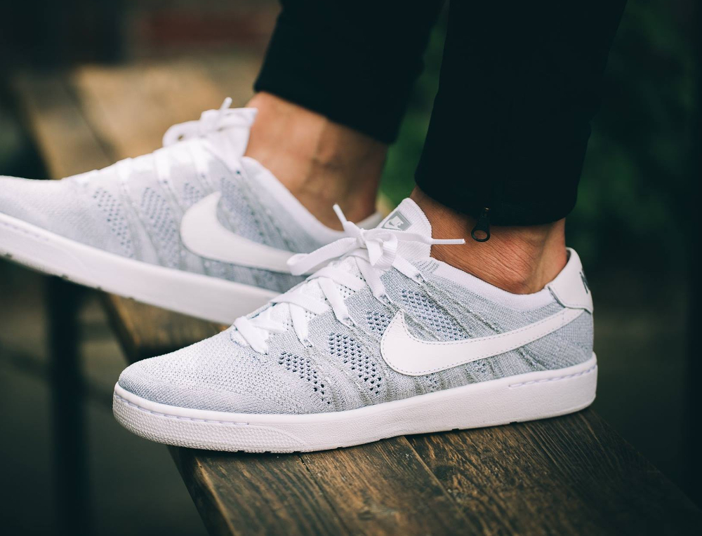 nike court flyknit