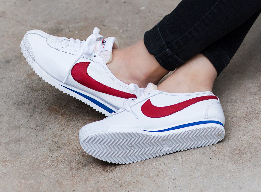 chaussure Nike Cortez 72' OG 'White Varsity Red' pour femme (2)