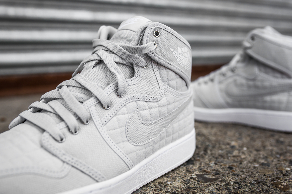 Jordan 1 retro ajko pure platinum hot sale