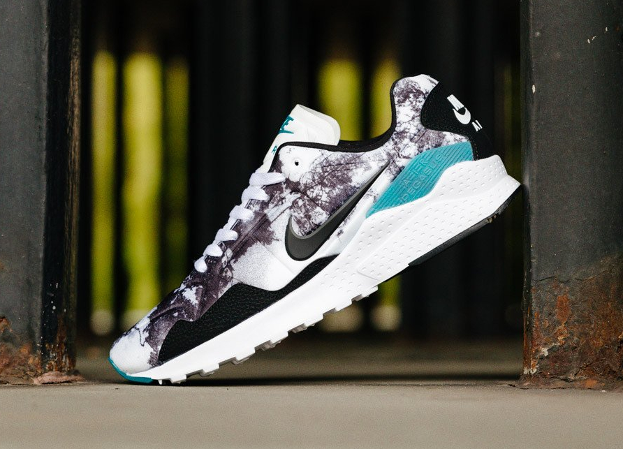 Nike Air Zoom Pegasus 92 Print Rio s Lights