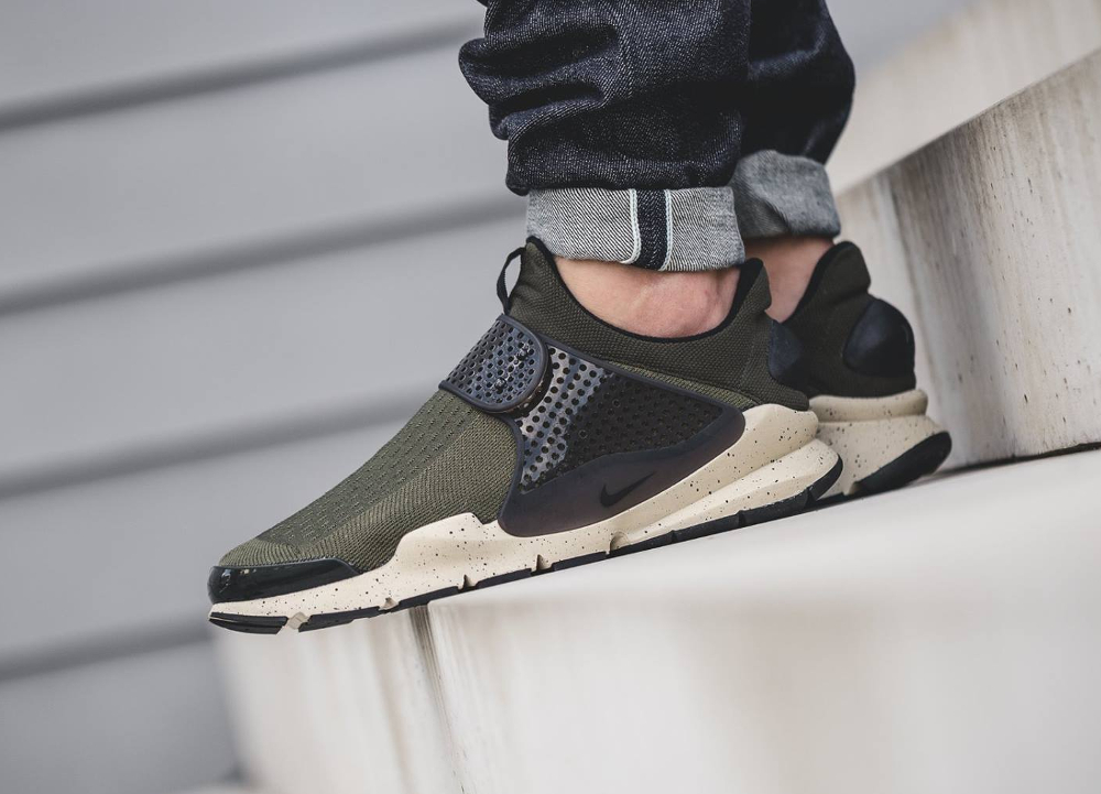 Nike sock discount dart vert