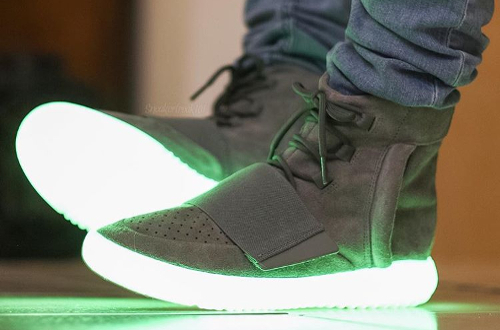 Kanye West x Adidas plays Yeezy 750