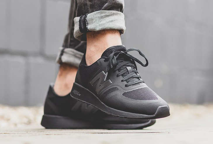 new balance 420 triple black