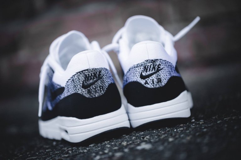 nike air max 1 ultra flyknit oreo