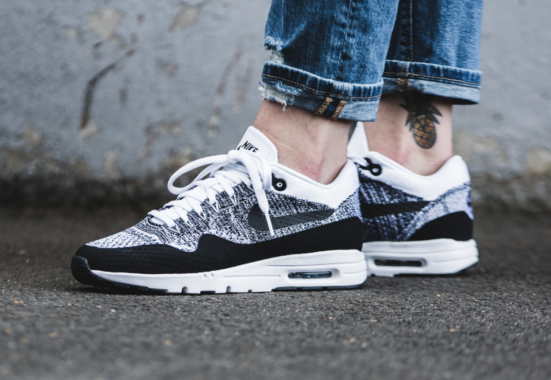 air max one flyknit