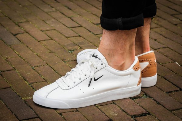 nike match classic suede white