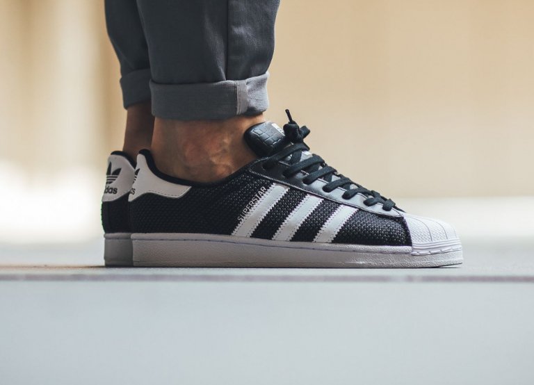 adidas super star croco