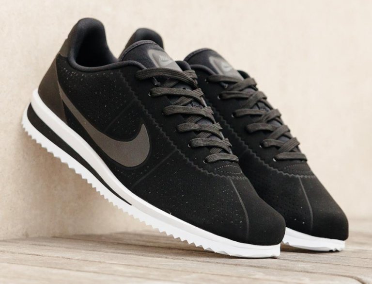 nike cortez moire black