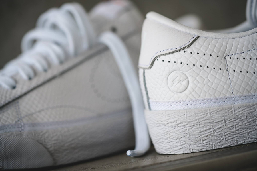 Chaussure Fragment Design x Nike Zoom Tennis Classic White Reptile (1)