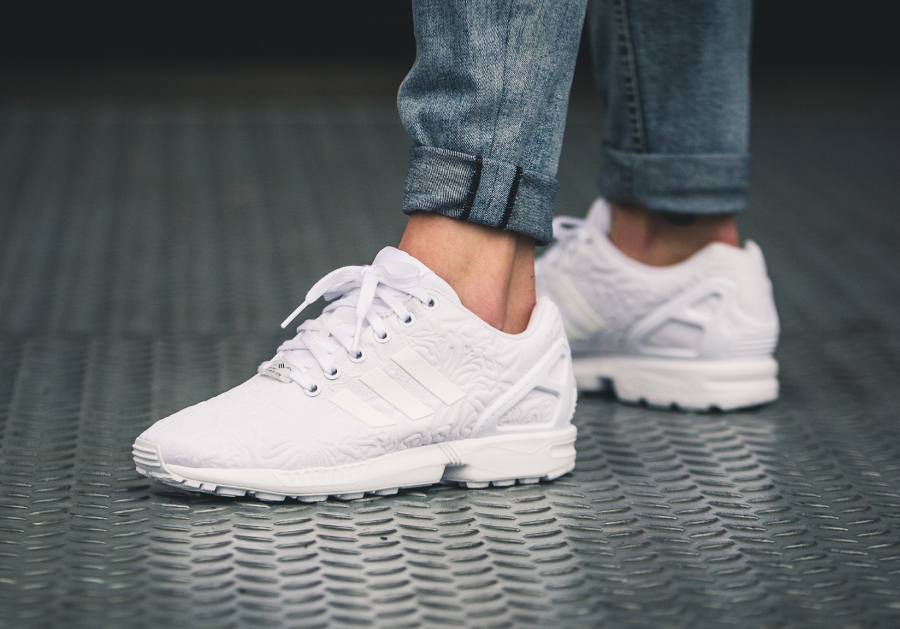 adidas zx flux blanche et noir