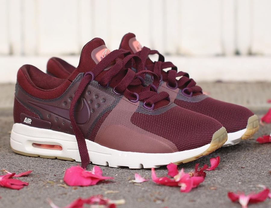Air max on sale zero night maroon