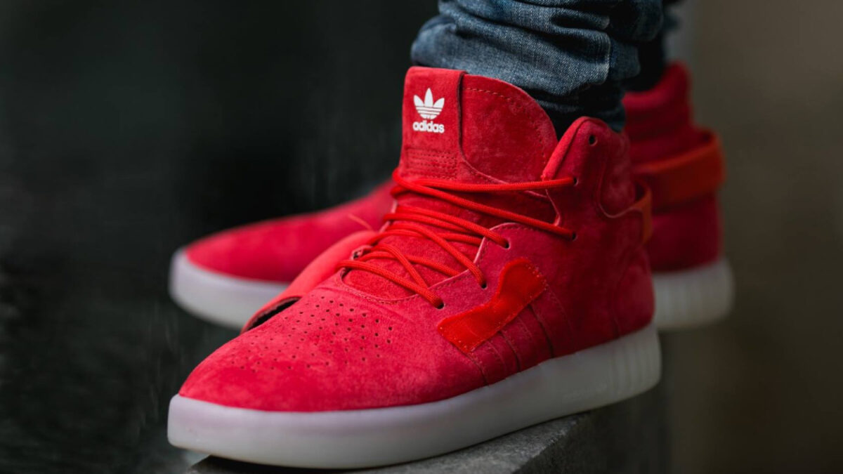sandalias adidas cyprex ultra ii preto Adidas Tubular Invader Strap Suede Black White Red