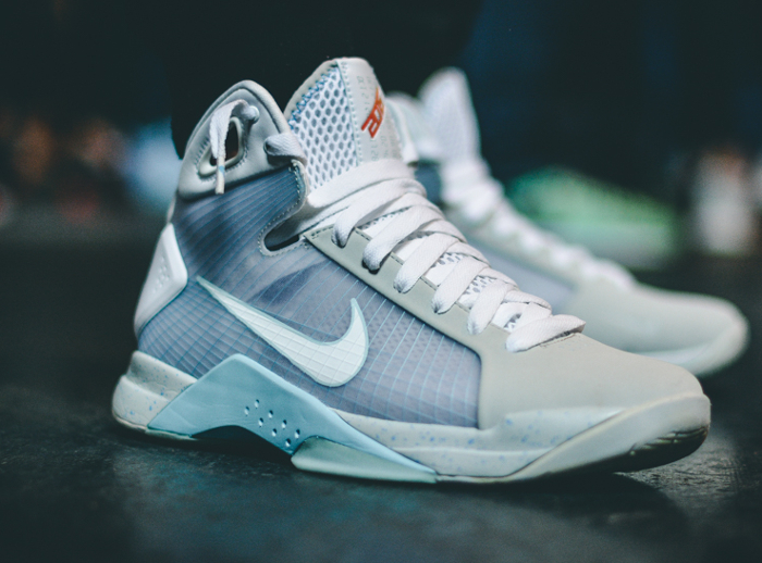 hyperdunk air mag