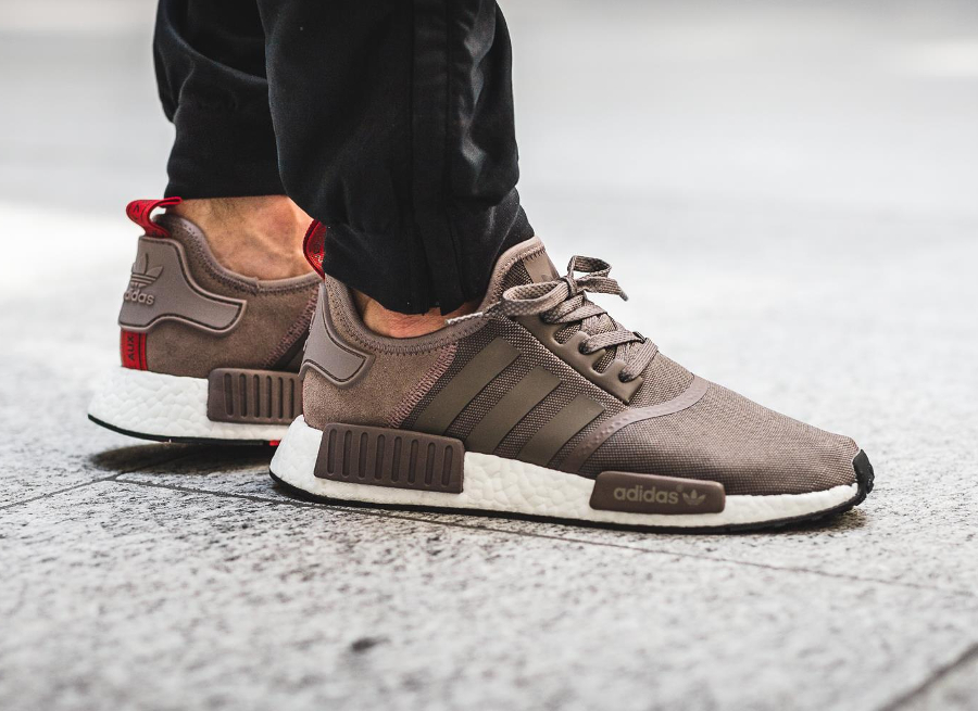 Où trouver les Adidas NMD R1 (marron, noir \u0026 bleu clair) ?