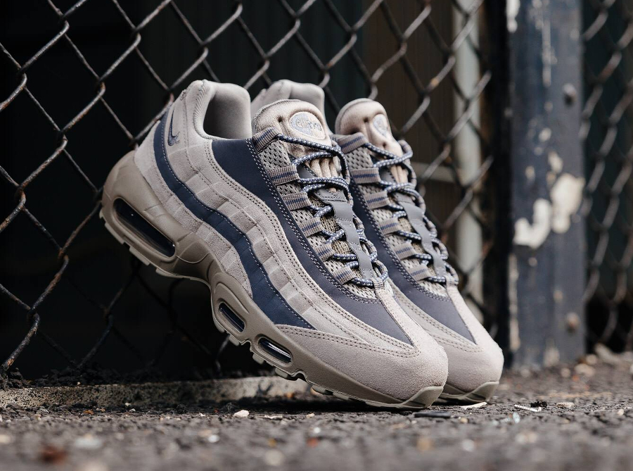 trouver la Nike Air Max 95 Essential 'Light Taupe Grey' ?