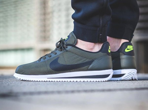 nike cortez kaki