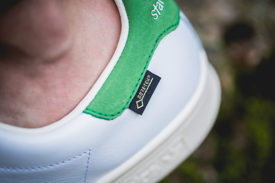 Chaussure Adidas Stan Smith impermeable blanche et verte