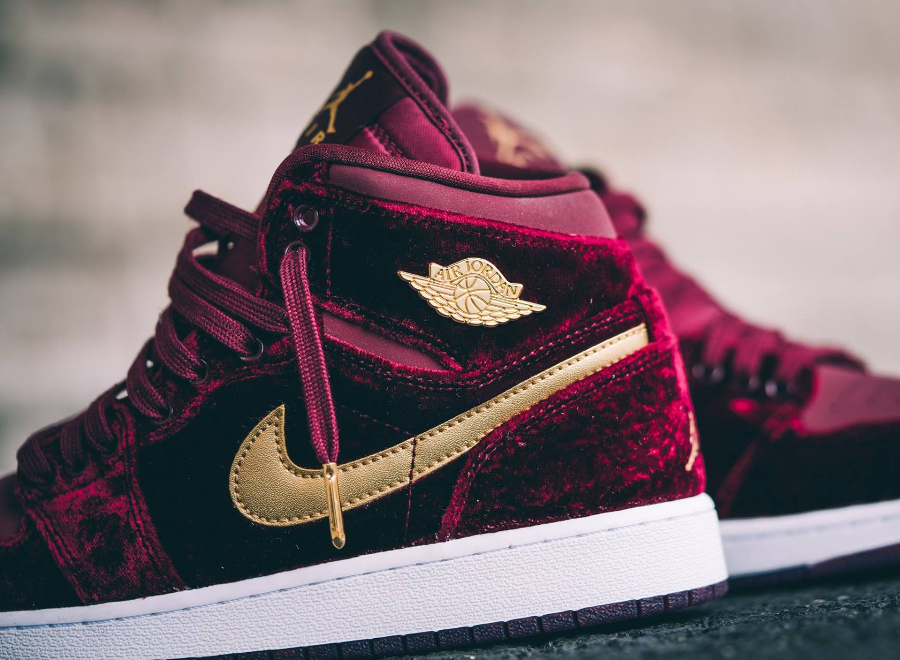 jordan retro 3 burgundy