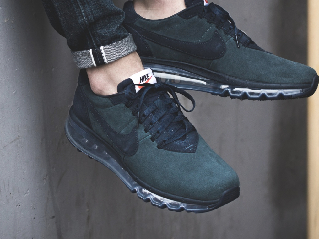 air max ld zero triple black