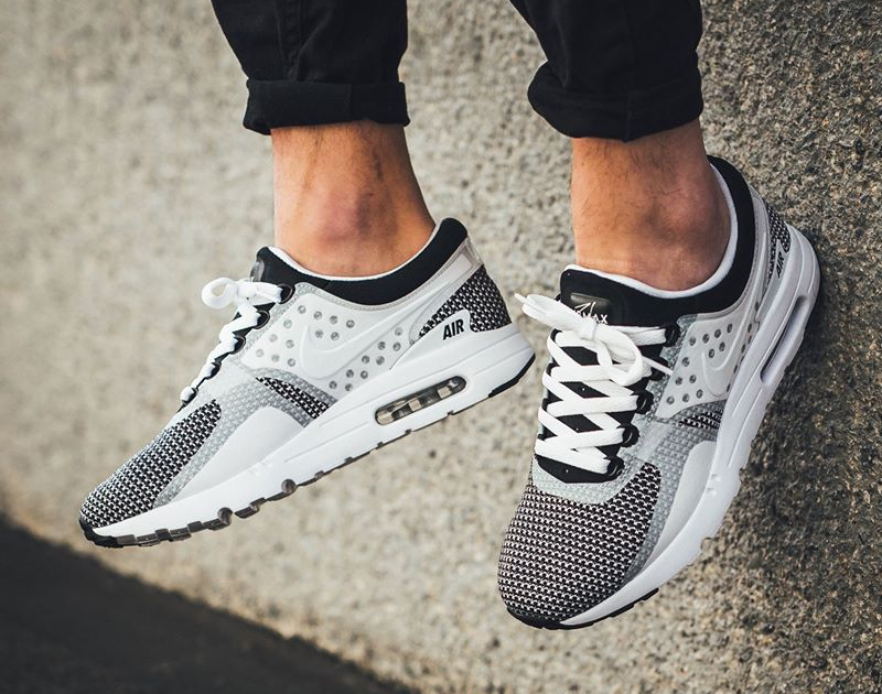 Nike air max zero essential blanche top