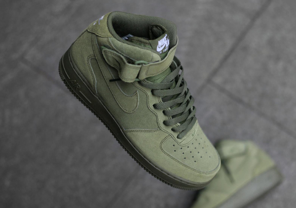Nike Air Force 1 Mid 07 Suede Legion Green daim vert