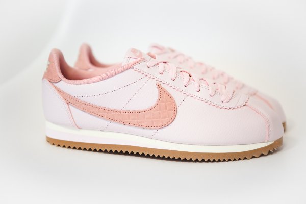 nike cortez leather lux pearl pink