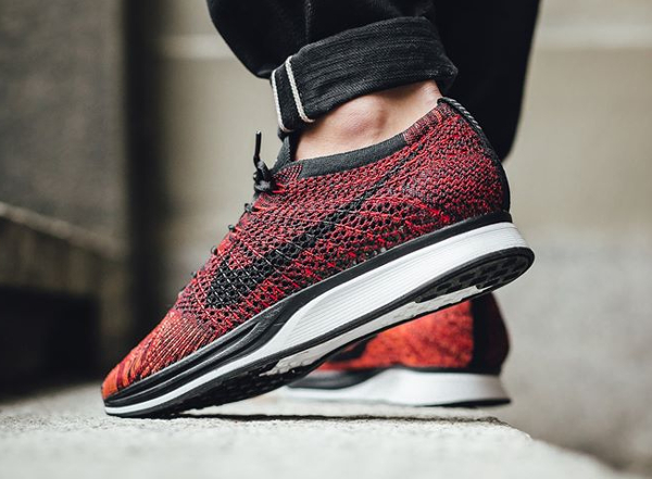 Chaussure Nike Flyknit Racer CNY University Red (Fire Rooster) (2)