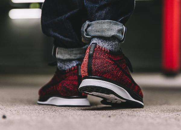 Chaussure Nike Flyknit Racer CNY University Red (Fire Rooster) (5)