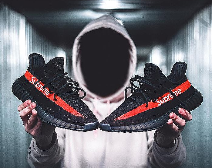 Supreme New York x Adidas Yeezy Boost 350 V2 'Black