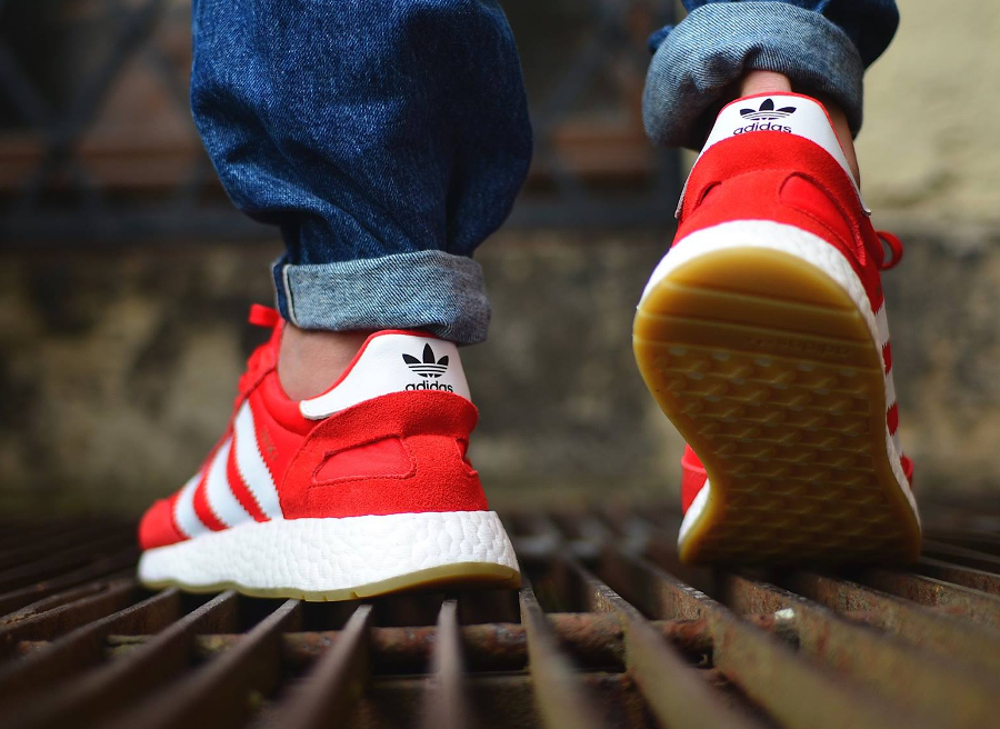 Adidas iniki deals rouge femme