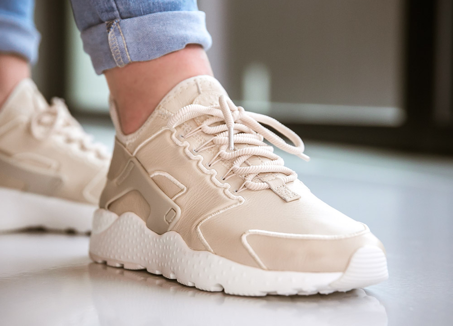 nike air huarache femme beige