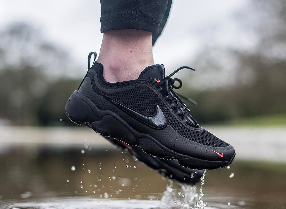 nike ultra noir