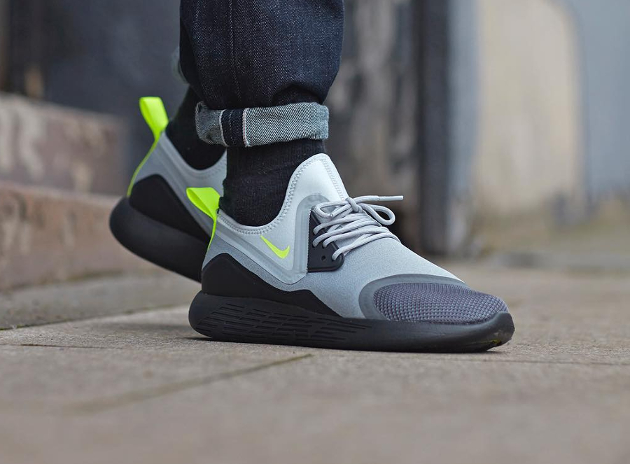 nike lunarcharge homme
