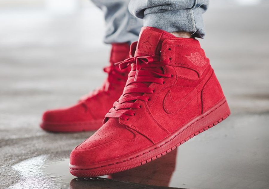 Air Jordan 1 High Retro Mono Red Suede 