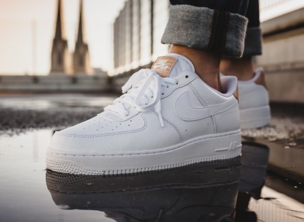 Basket Nike Air Force 1 Low PRM White Vachetta Tan (cuir blanc) (1)