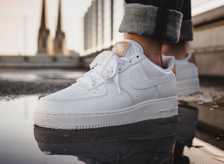 white vachetta tan air force 1