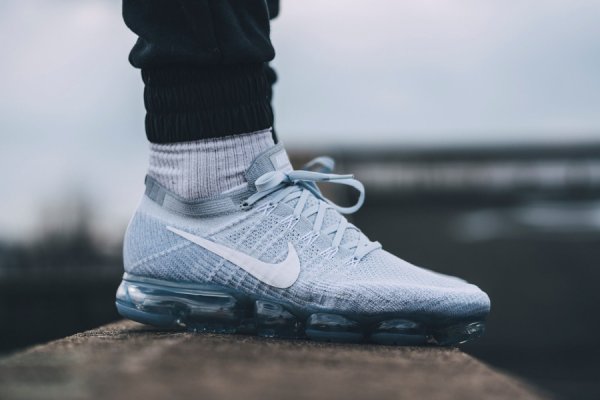 vapormax grise pas cher