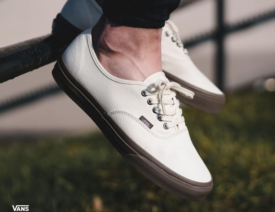 vans homme authentic