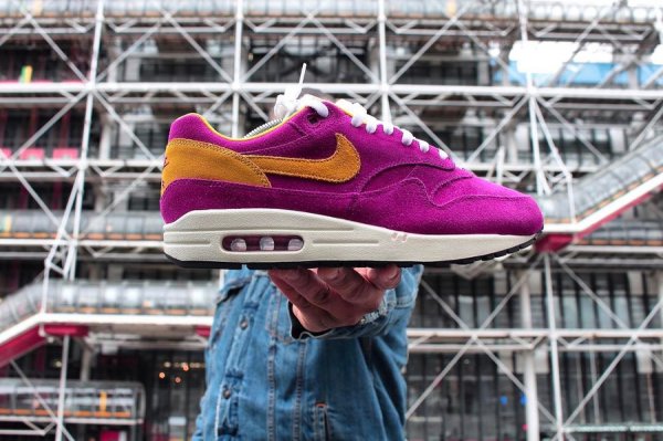 nike air max 1 dynamic berry