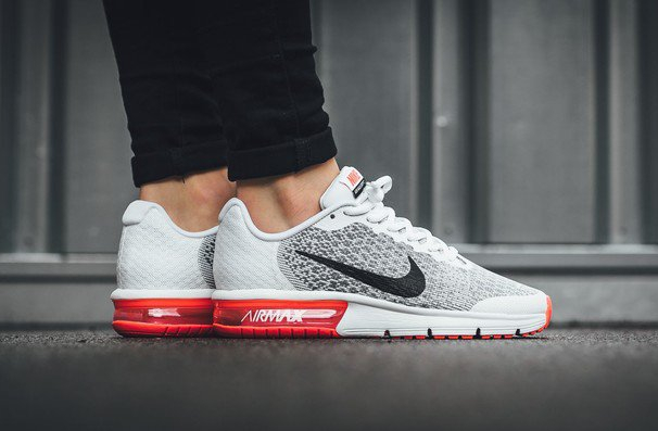 nike air max sequent 2 black and white