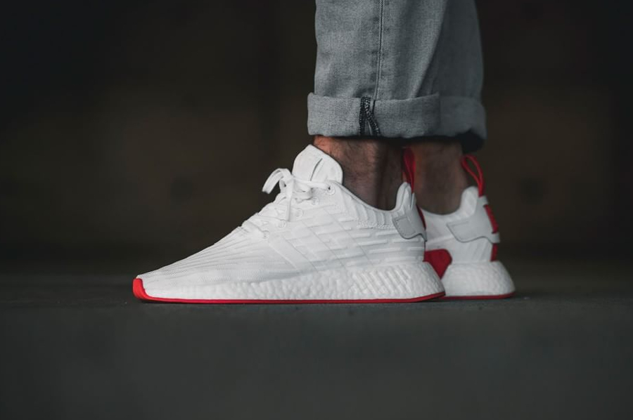 nmd r2 blanche